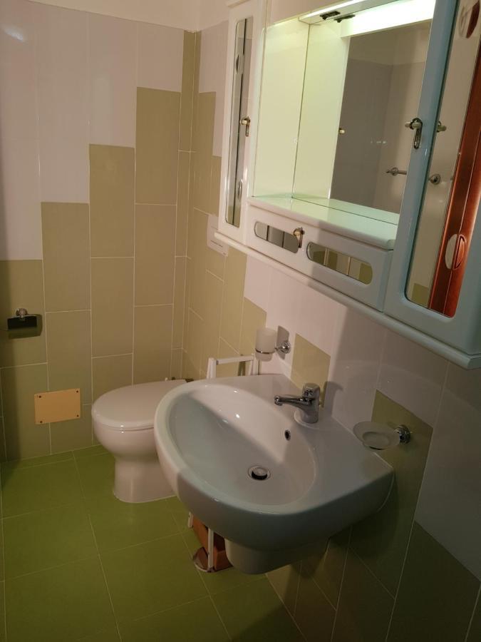 Modern Apt Reventino - Le Lincelle, Lamezia サンテウフェミア・ラメーツィア エクステリア 写真