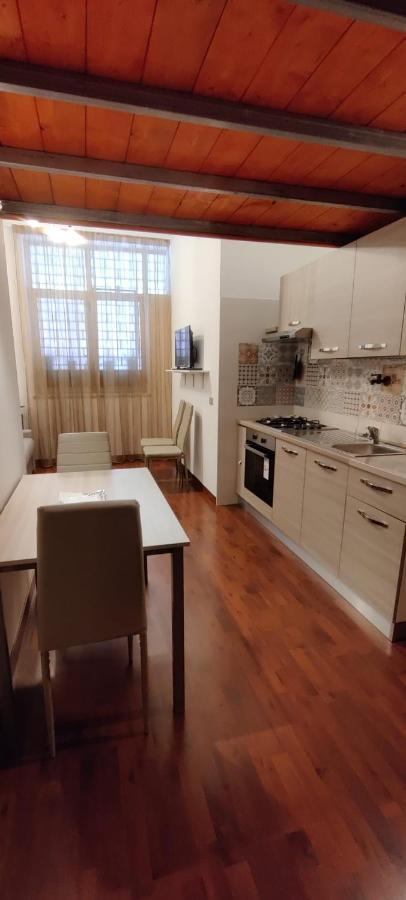 Modern Apt Reventino - Le Lincelle, Lamezia サンテウフェミア・ラメーツィア エクステリア 写真