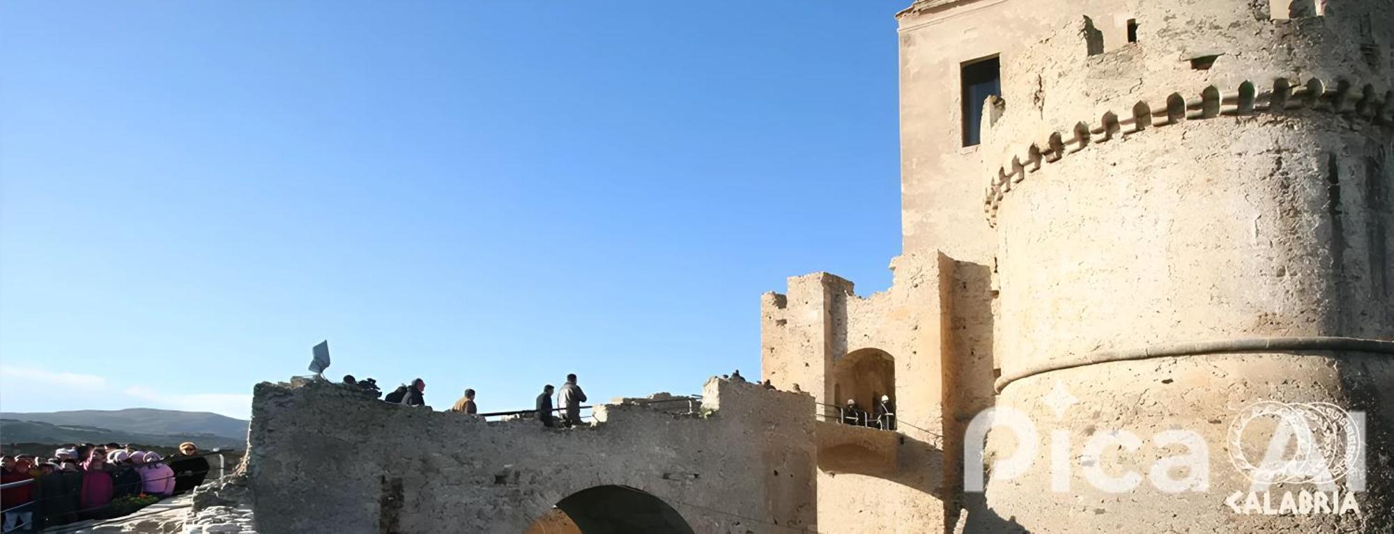 Modern Apt Reventino - Le Lincelle, Lamezia サンテウフェミア・ラメーツィア エクステリア 写真