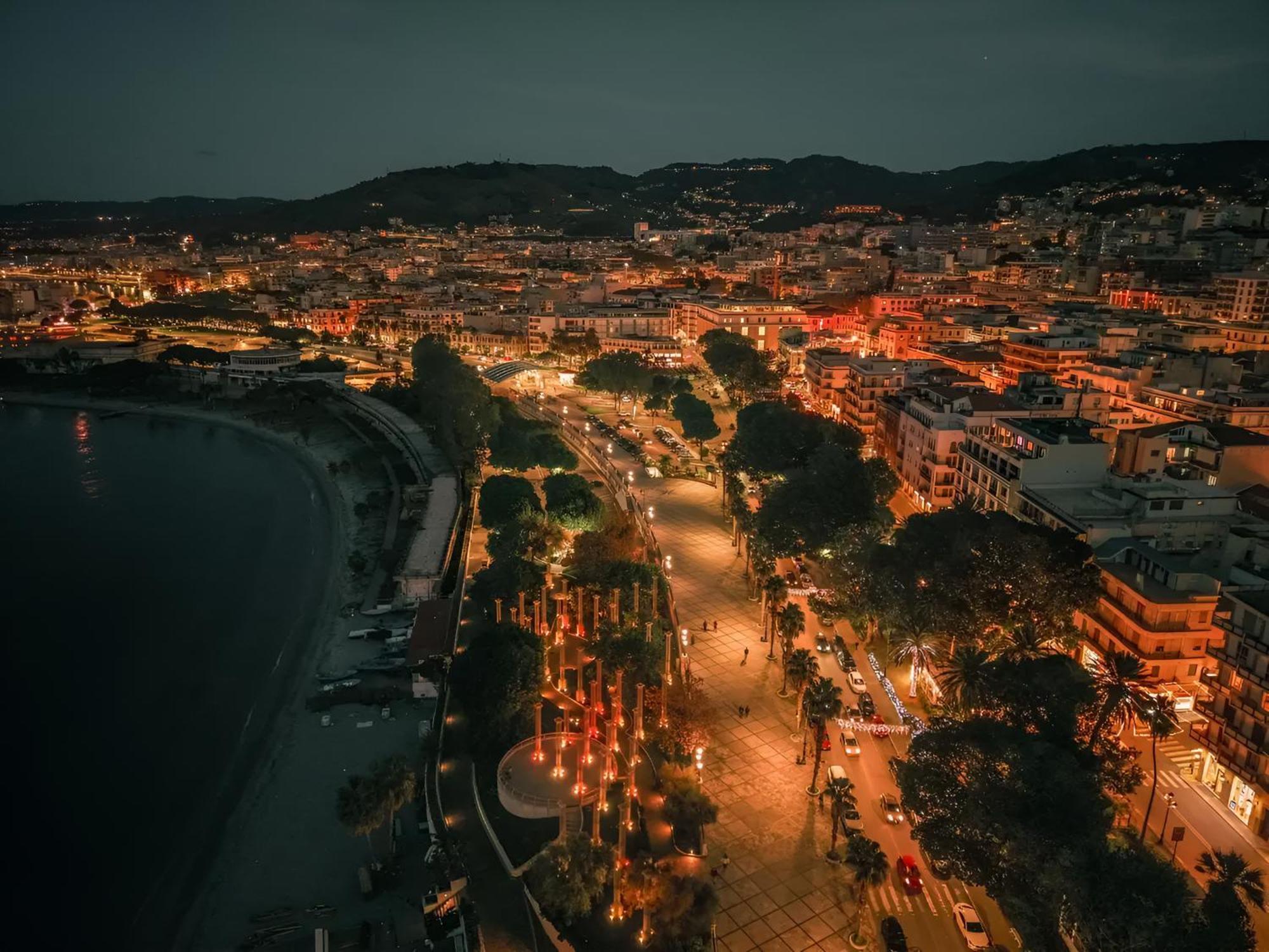 Modern Apt Reventino - Le Lincelle, Lamezia サンテウフェミア・ラメーツィア エクステリア 写真